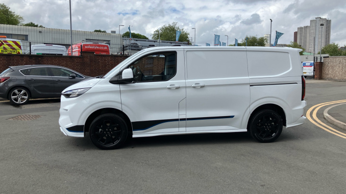 Ford Transit Custom 320 L1 Diesel Fwd 2.0 EcoBlue 150ps H1 Van Sport - Image 24